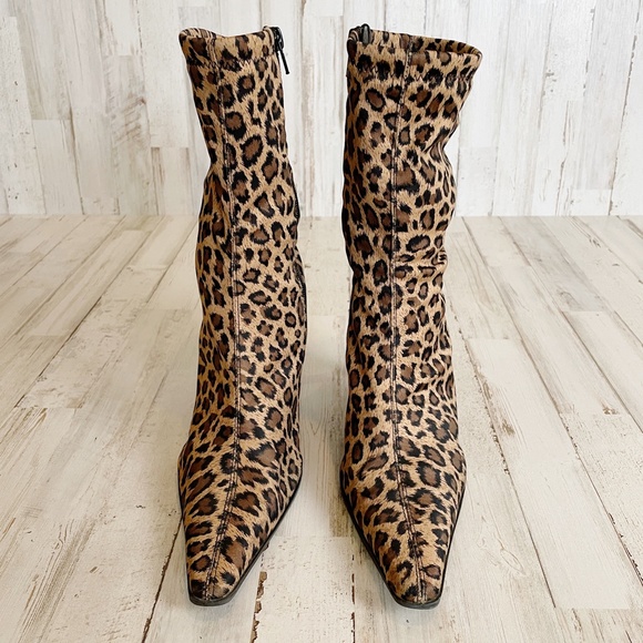 Fioni | Leopard Print Heel Sock Booties | Size: 8.5 - Picture 2 of 10